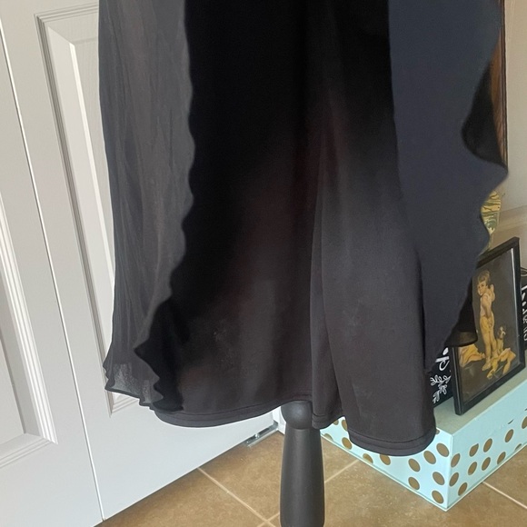 Tadashi Shoji | Silk Chiffon Halter Party Dress.  Size 2. Feminine. Black tie - Picture 8 of 11